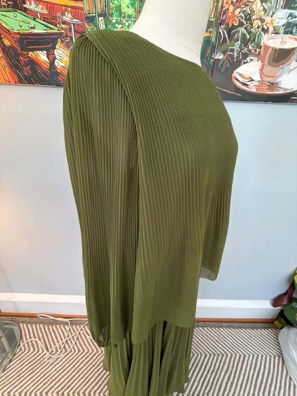 Aritzia Wilfred Olive Green Chiffon Pleated Blouse and Skirt Set size M